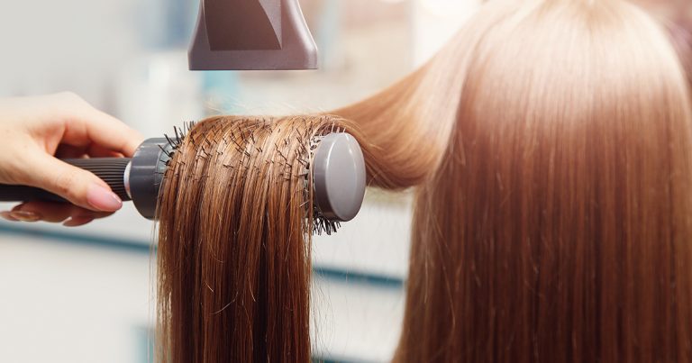Avis sur le Dyson Airwrap pour les cheveux bouclés, fins, frisés, abîmés etc