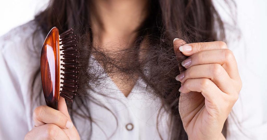 Comment utiliser une brosse soufflante pour les cheveux ?